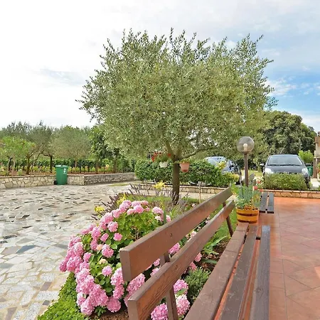 Apartment Fuer 2 Personen Ca 30 Qm In Pula-fondole, Istrien Istrische Riviera *